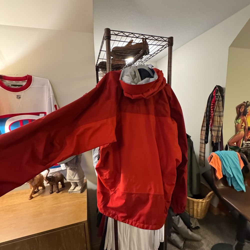 Arc'teryx Versatile Black Alpha Jacket - image 7